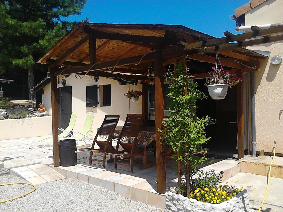 Le Chamois Dort Bed & Breakfast Die Exterior photo